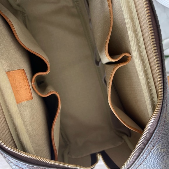 LOUIS VUITTON Monogram Deauville Duffle Bag Hand Bag - Picture 14 of 16